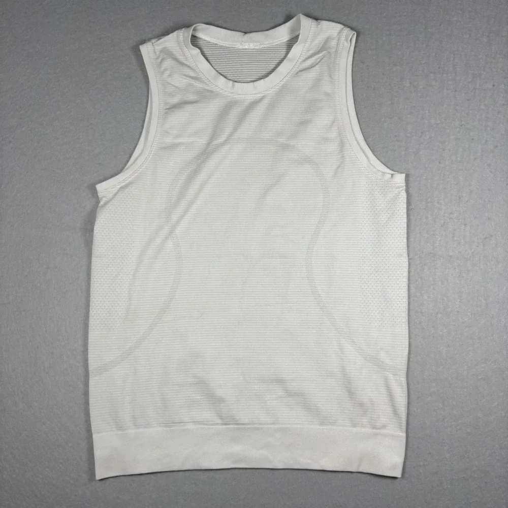 Lululemon Womens White Muscle Tank Top Size 6 Athletic Workout Shirt Loose Fit